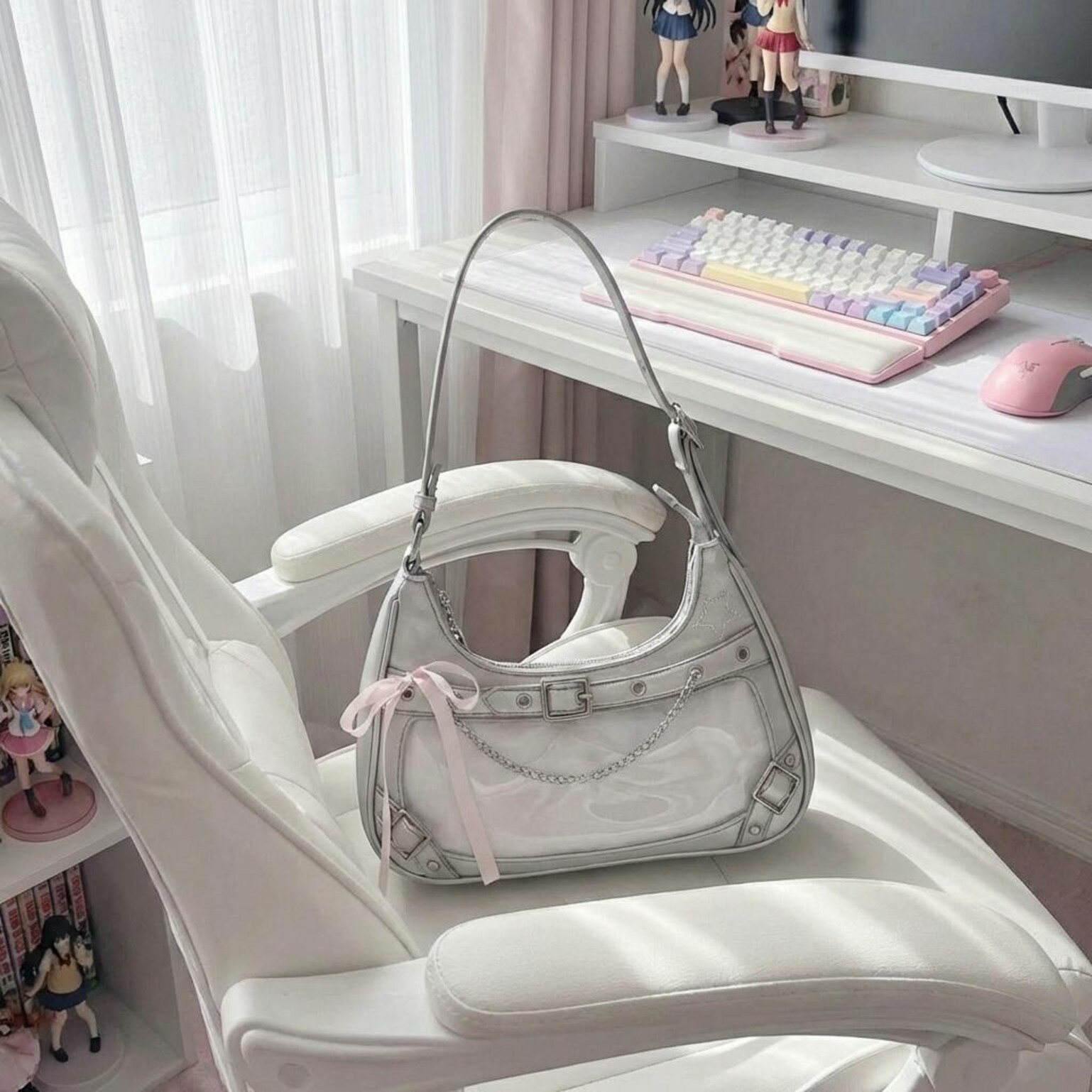 Black Kawaii Convertible Ita Bag for Pin Display Black Kawaii Convertible Ita Bag for Pin Display — ita bag detail view