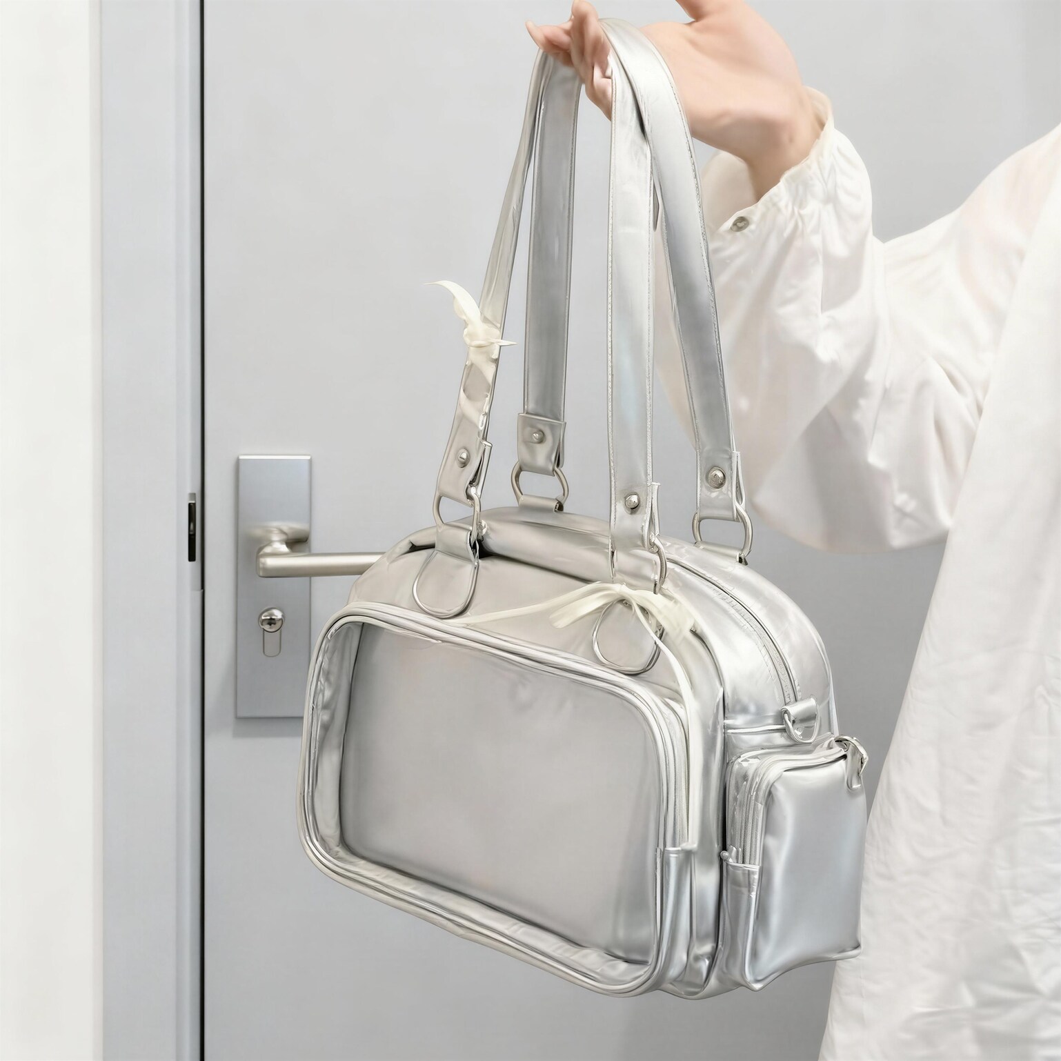 Black Kawaii Ita Shoulder Bag with Clear Window for Plushies and Pins Black Kawaii Ita Shoulder Bag with Clear Window for Plushies and Pins — crossbody ita bag detail view