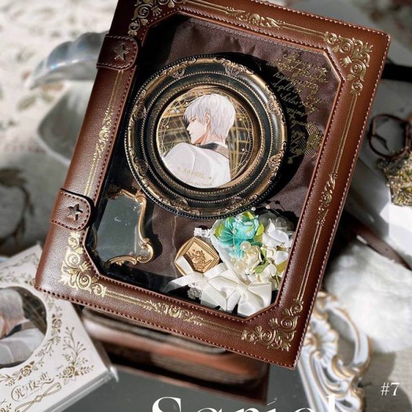 Book Convertible Ita Bag for Plushies and Pins — ita bag insert detail view