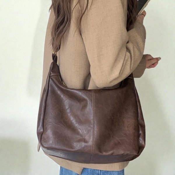 Convertible Bag for Pin Display — ita bag detail view