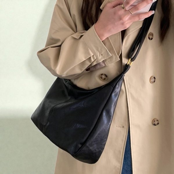 Convertible Bag for Pin Display — ita bag detail view