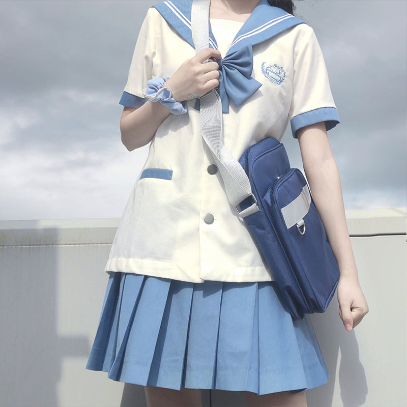 Crossbody Bag for Plushies and Pins Crossbody Bag for Plushies and Pins — crossbody ita bag detail view