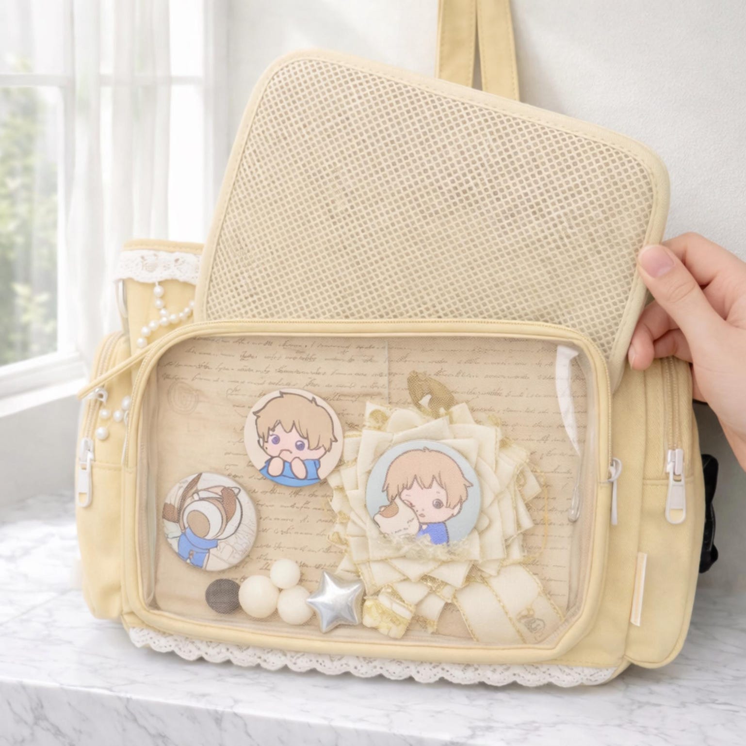 Green Kawaii Ita Shoulder Bag with Clear Window for Plushies and Pins Green Kawaii Ita Shoulder Bag with Clear Window for Plushies and Pins — crossbody ita bag detail view