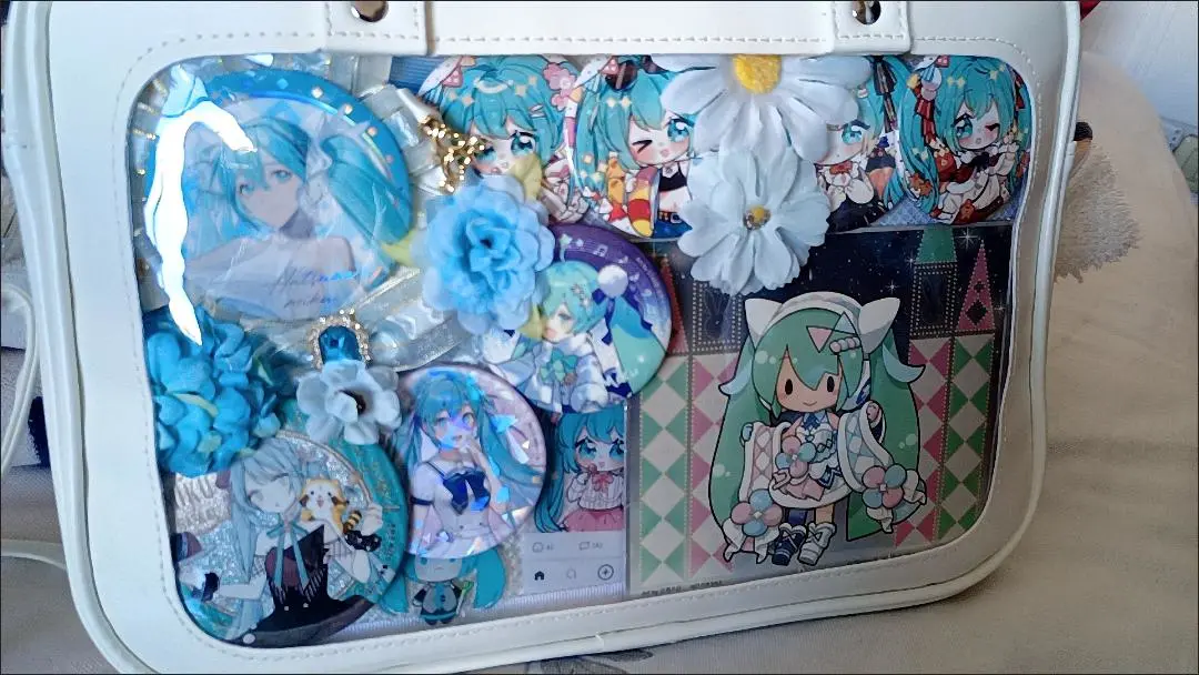 Ita Handbag with Clear Window for Plushies and Pins Ita Handbag with Clear Window for Plushies and Pins — ita bag insert detail view