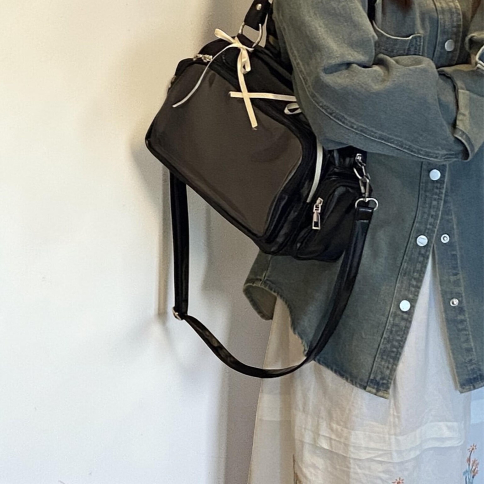 Ita Shoulder Bag Ita Shoulder Bag — crossbody ita bag detail view