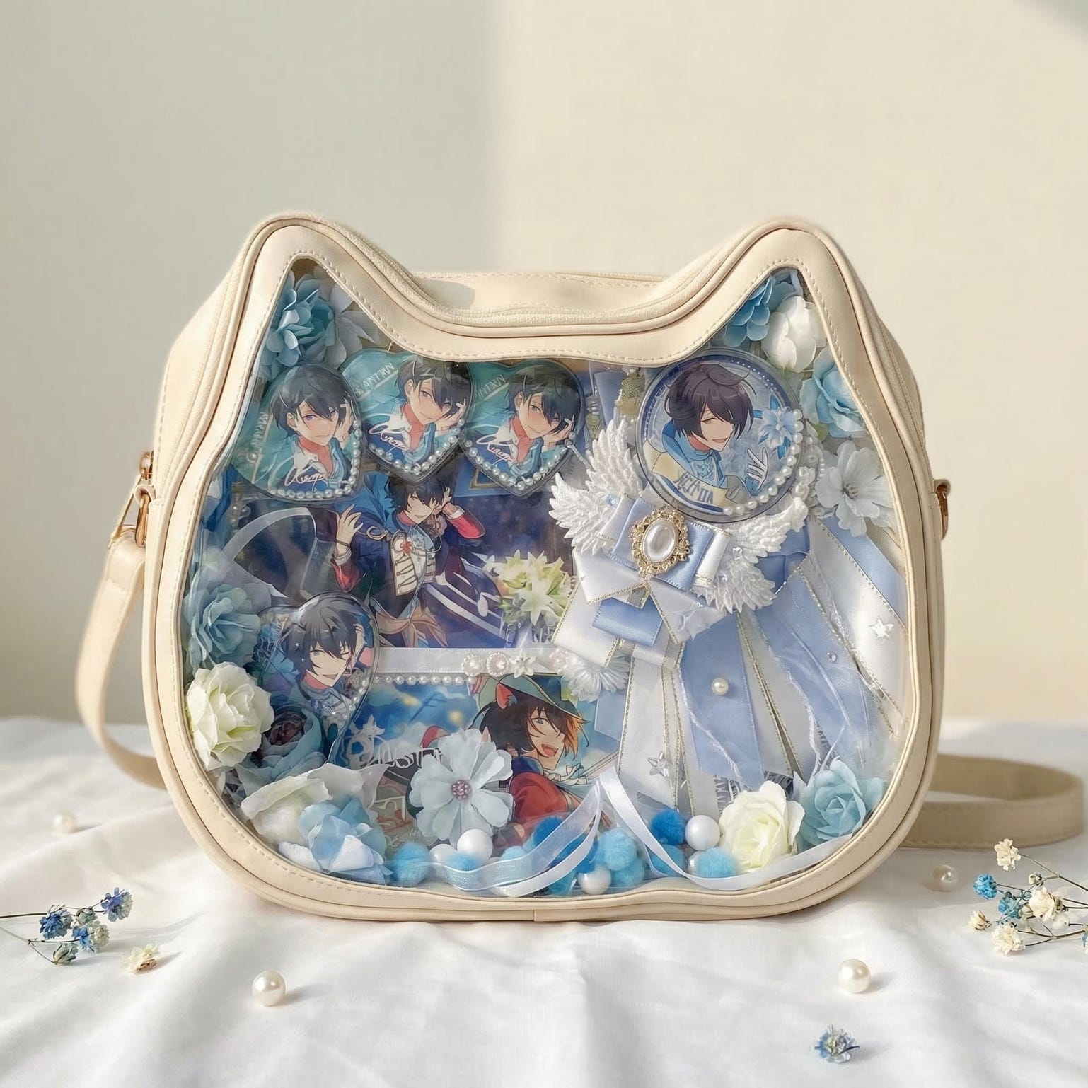 Kawaii Cat Ita Shoulder Bag with Clear Window for Plushies and Pins Kawaii Cat Ita Shoulder Bag with Clear Window for Plushies and Pins — crossbody ita bag detail view