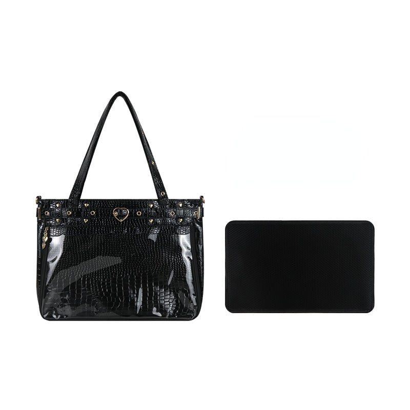 Kawaii Crossbody Bag Kawaii Crossbody Bag — crossbody ita bag detail view