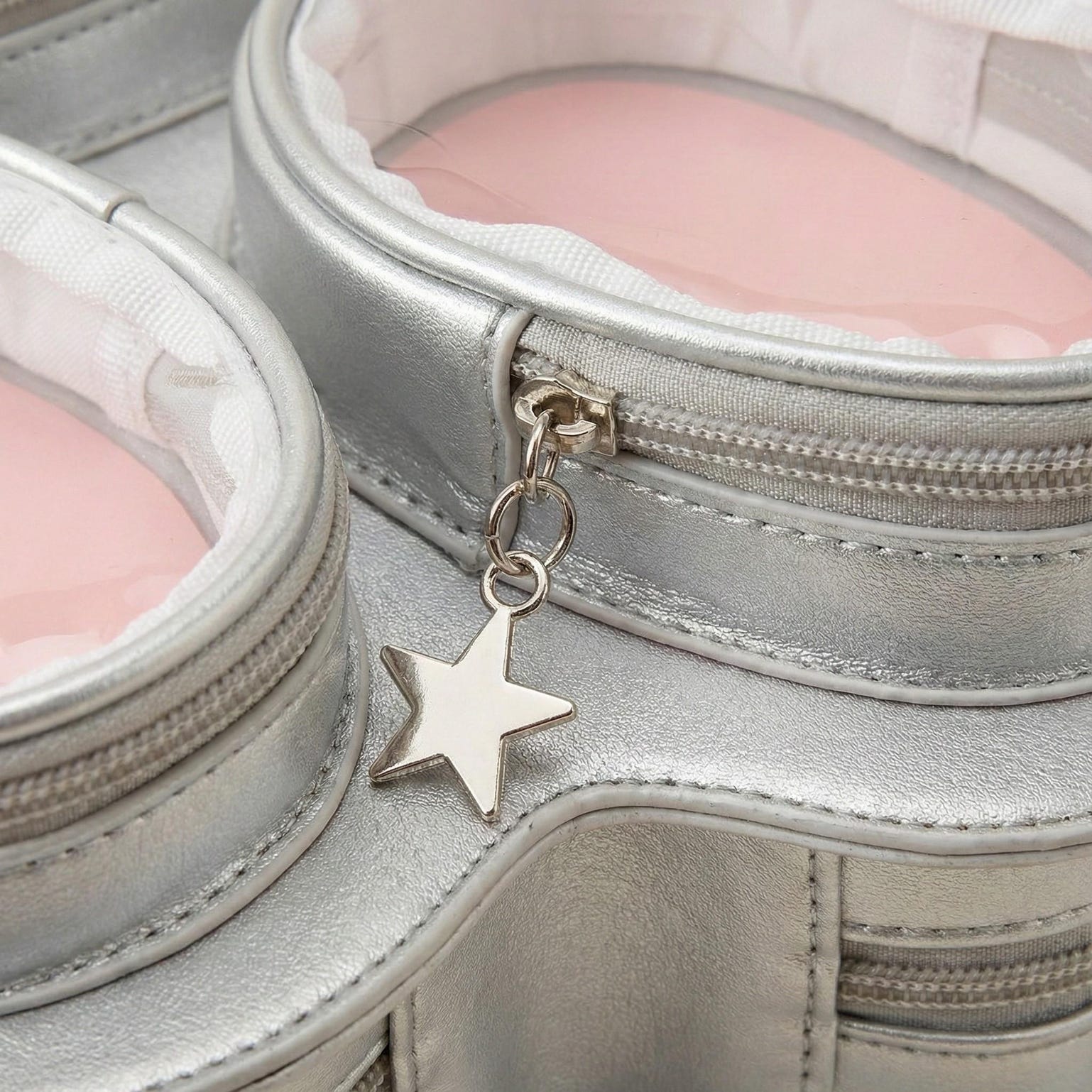 Kawaii Ita Backpack for Pin Display Kawaii Ita Backpack for Pin Display — ita backpack detail view