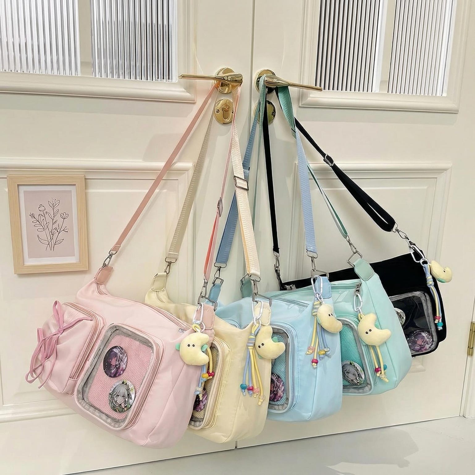 Kawaii Ita Shoulder Bag with Clear Window for Photocards and Pins Kawaii Ita Shoulder Bag with Clear Window for Photocards and Pins — crossbody ita bag detail view
