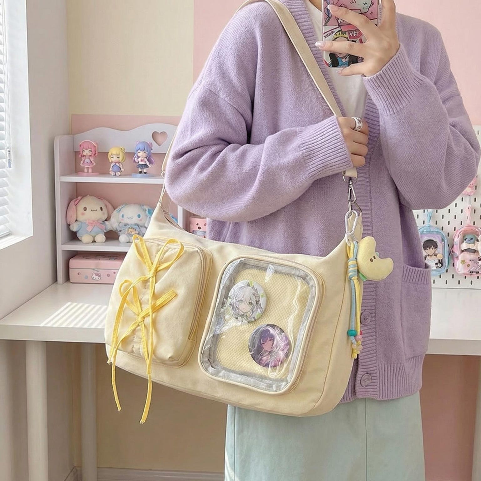 Kawaii Ita Shoulder Bag with Clear Window for Photocards and Pins Kawaii Ita Shoulder Bag with Clear Window for Photocards and Pins — crossbody ita bag detail view