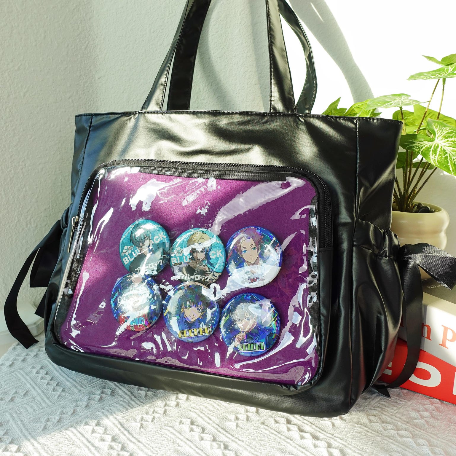 Kawaii Ita Shoulder Bag with Clear Window for Pin Display Kawaii Ita Shoulder Bag with Clear Window for Pin Display — crossbody ita bag with clear display window