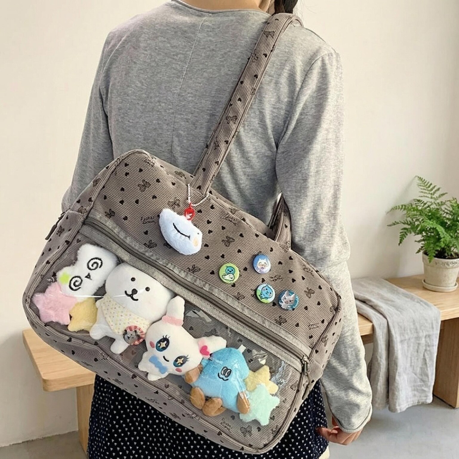 Kawaii Ita Shoulder Bag with Clear Window for Plushies and Pins Kawaii Ita Shoulder Bag with Clear Window for Plushies and Pins — crossbody ita bag detail view