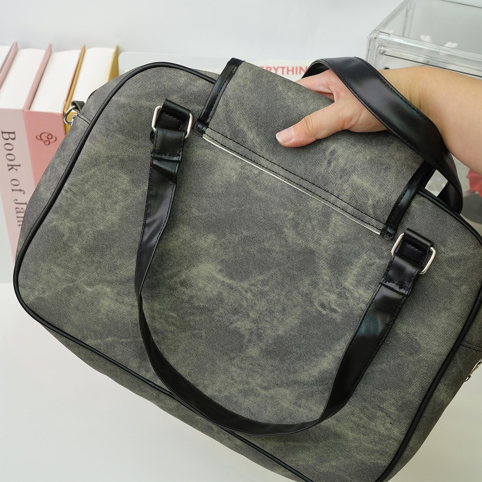 Kawaii Y2K Ita Messenger Bag with Clear Window for Plushies and Pins Kawaii Y2K Ita Messenger Bag with Clear Window for Plushies and Pins — ita bag detail view