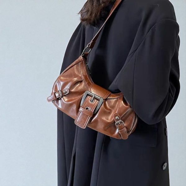 Mini Y2K Vintage Shoulder Bag for Pin Display — crossbody ita bag detail view