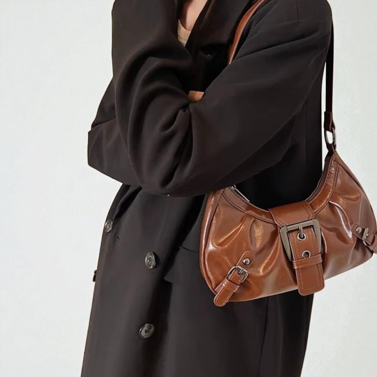 Mini Y2K Vintage Shoulder Bag for Pin Display Mini Y2K Vintage Shoulder Bag for Pin Display — crossbody ita bag detail view