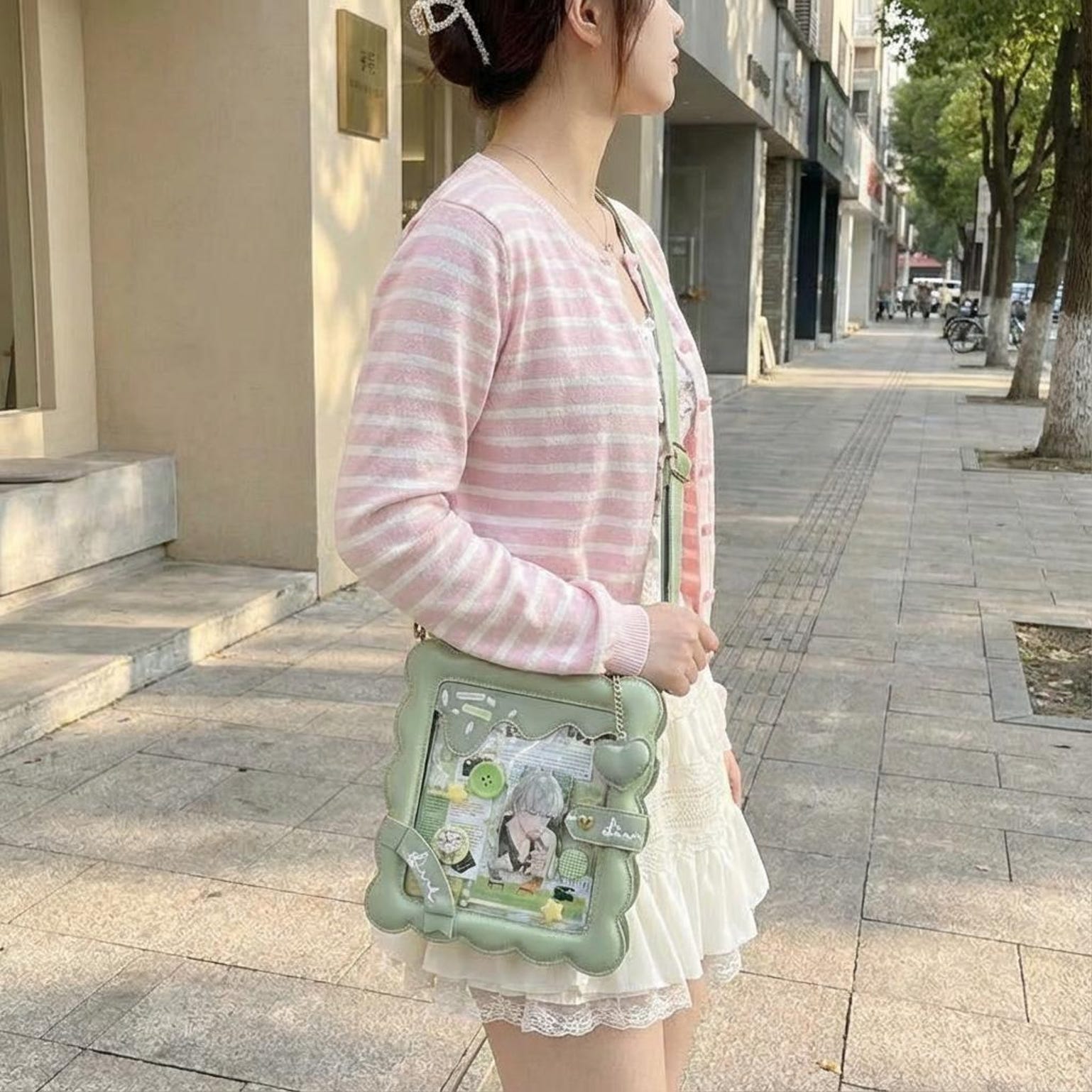 Pastel Kawaii Ita Purse with Clear Window for Photocards and Pins Pastel Kawaii Ita Purse with Clear Window for Photocards and Pins — ita bag detail view