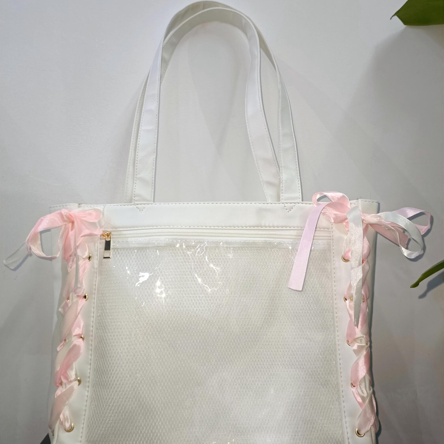 Ribbon Ita Shoulder Bag with Clear Window for Plushies and Pins Ribbon Ita Shoulder Bag with Clear Window for Plushies and Pins — crossbody ita bag detail view