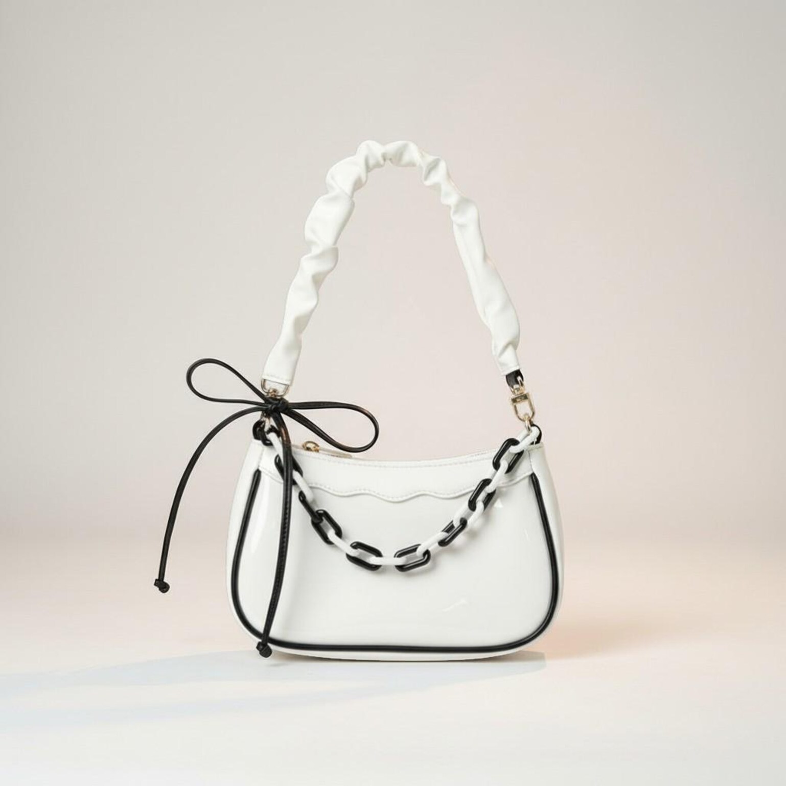 White Kawaii Convertible Ita Bag for Pin Display White Kawaii Convertible Ita Bag for Pin Display — ita bag detail view